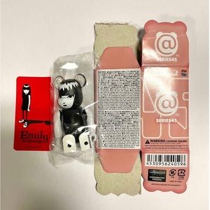 Bearbrick Horror Emily The Stranger